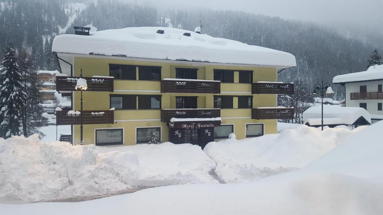 Hotel Cristallo มาดอนนาดีกัมปิโญ ภายนอก รูปภาพ