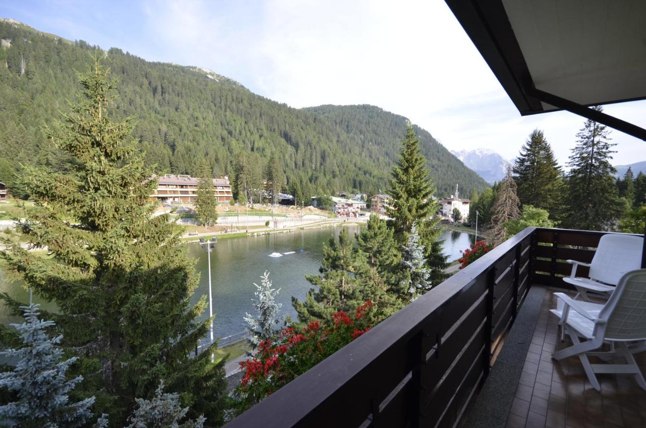 Hotel Cristallo มาดอนนาดีกัมปิโญ ภายนอก รูปภาพ