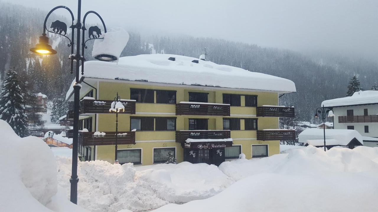 Hotel Cristallo มาดอนนาดีกัมปิโญ ภายนอก รูปภาพ