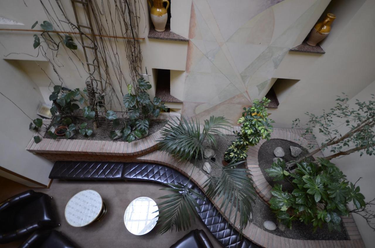 Hotel Cristallo มาดอนนาดีกัมปิโญ ภายนอก รูปภาพ
