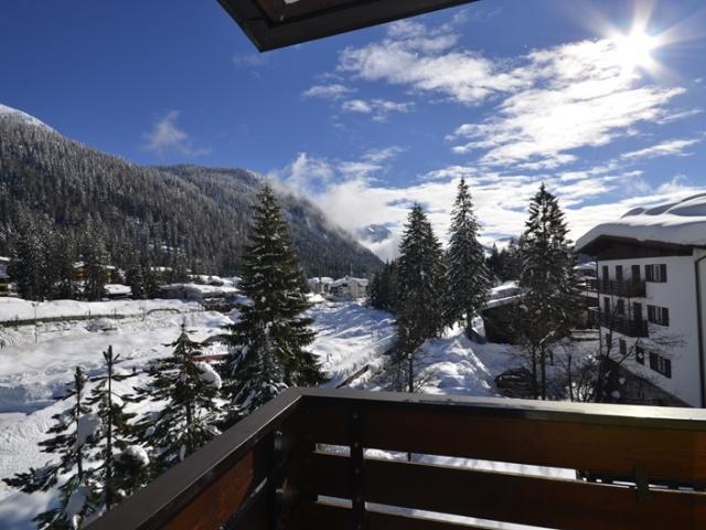 Hotel Cristallo มาดอนนาดีกัมปิโญ ภายนอก รูปภาพ